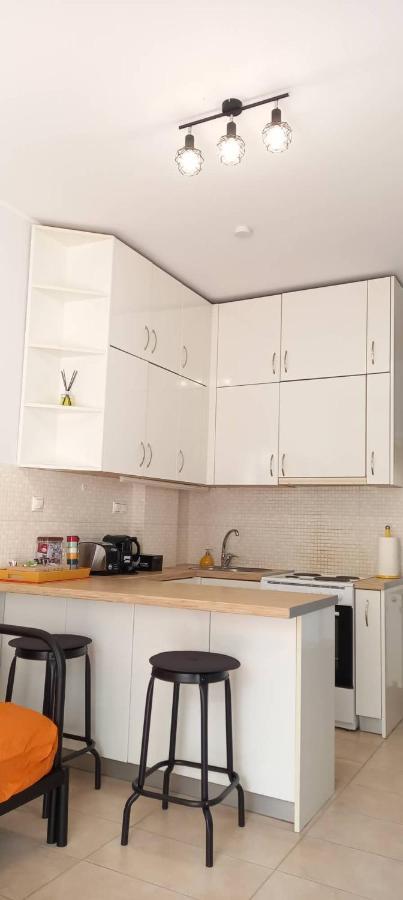 Popart -Spacious 3Rdfl 1Bdr W/Balcony/View Daire Atina Dış mekan fotoğraf